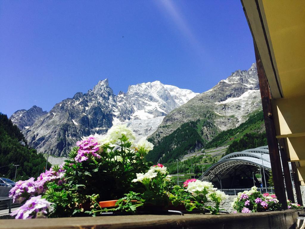 Shatush Hotel Courmayeur Exterior photo